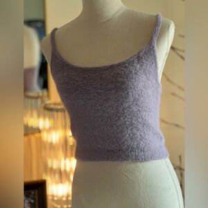 Kendall + Kylie Fuzzy top lavanderia size small